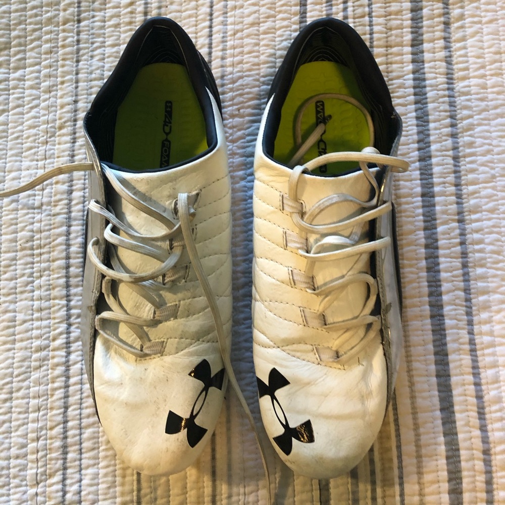 UNDER ARMOUR CLEATS